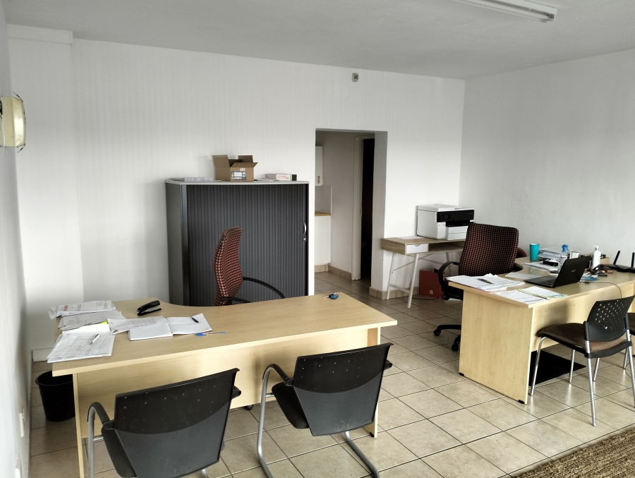 To Let commercial Property for Rent in Durbanville Western Cape